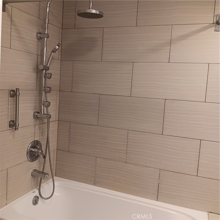 1419 West 179th Street, Unit 16 Gardena, CA 90248 - Photo 31 of 48 a bathroom with a shower