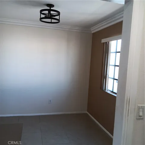 $3,275 | 1419 West 179th Street, Unit 16, Gardena, CA 90248