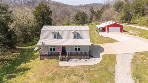 $674,000 | 4380 Pulaski Highway, Culleoka, TN 38451