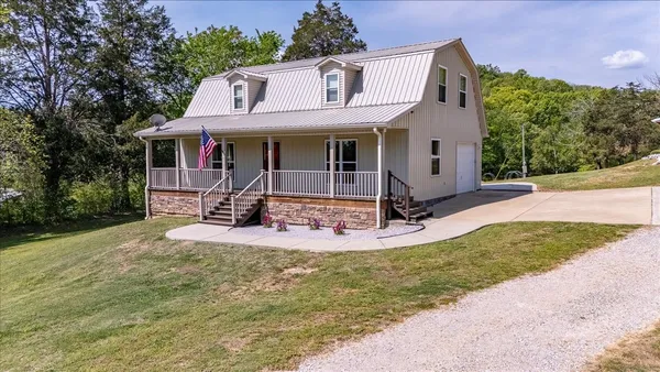 $674,000 | 4380 Pulaski Highway, Culleoka, TN 38451