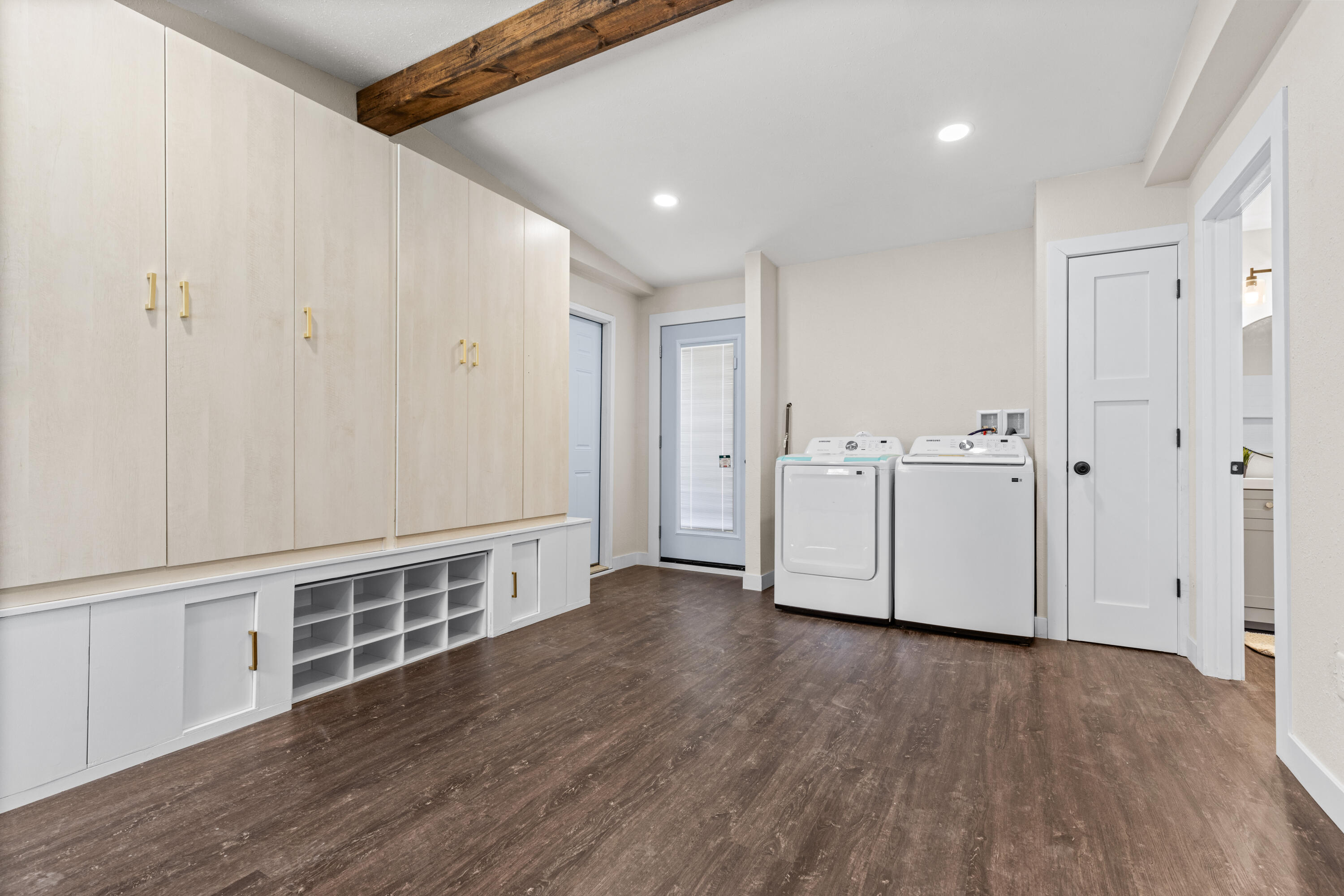 1502 Grant Street Beloit, WI 53511 - Photo 4 of 25 mud room/laundry