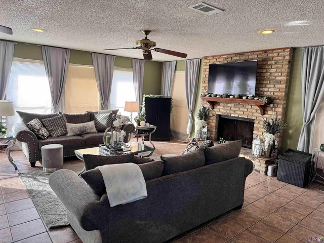 $220,000 | 308 Laurie Lynn Drive, Baton Rouge, LA 70819