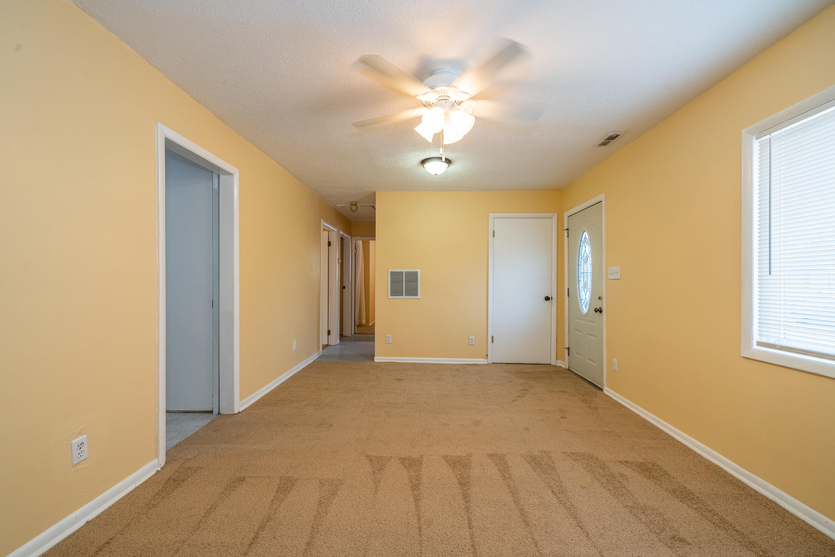 1716 Portage Path Springfield, OH 45506 - Photo 6 of 27
