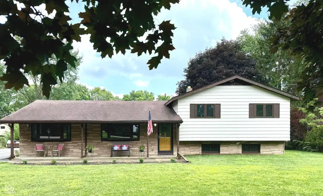 $349,900 | 423 West Thompson Road, Indianapolis, IN 46217