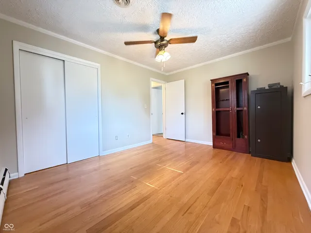 $349,900 | 423 West Thompson Road, Indianapolis, IN 46217