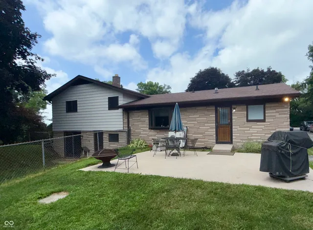 $349,900 | 423 West Thompson Road, Indianapolis, IN 46217