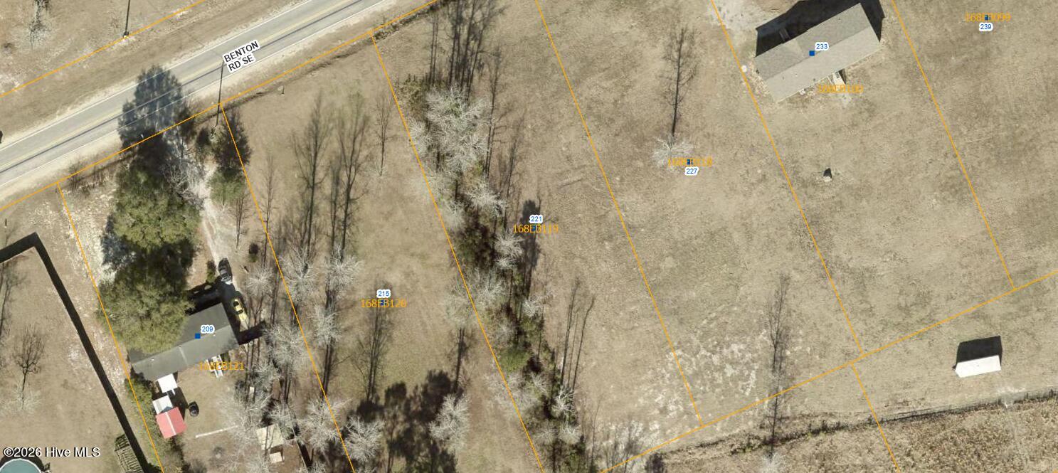 221 Benton Road Southeast Bolivia, NC 28422 - Photo 3 of 3 Screenshot 2026-01-26 135635
