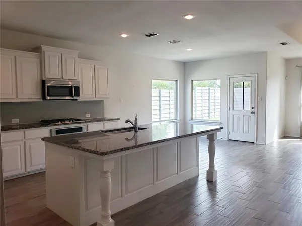 $2,700 | 101 Gannet Trail, Argyle, TX 76226