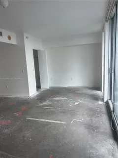 $325,000 | 185 Southwest 7th Street, Unit 3900, Miami, FL 33130