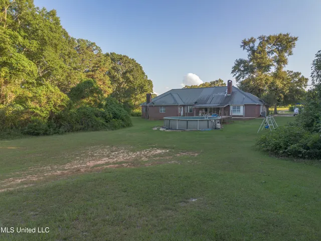 $424,000 | 121 Barlow Lane, Poplarville, MS 39470