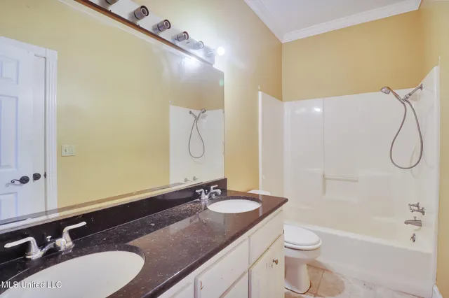 $424,000 | 121 Barlow Lane, Poplarville, MS 39470