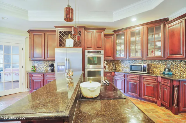 $424,000 | 121 Barlow Lane, Poplarville, MS 39470