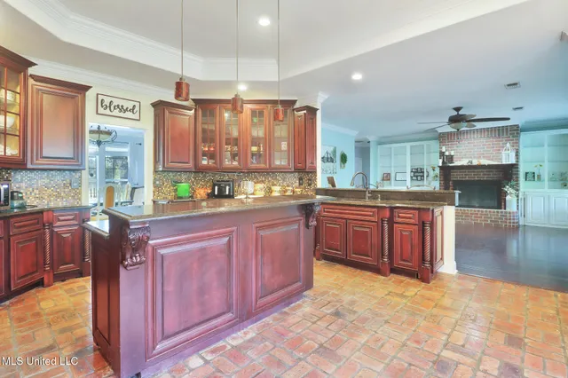 $424,000 | 121 Barlow Lane, Poplarville, MS 39470