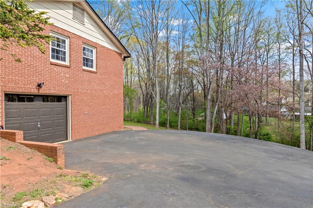 218 Misty Court King, NC 27021 - Photo 30 of 34