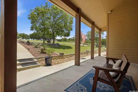 $1,175,000 | 165 Settlers Way North, Comfort, TX 78013