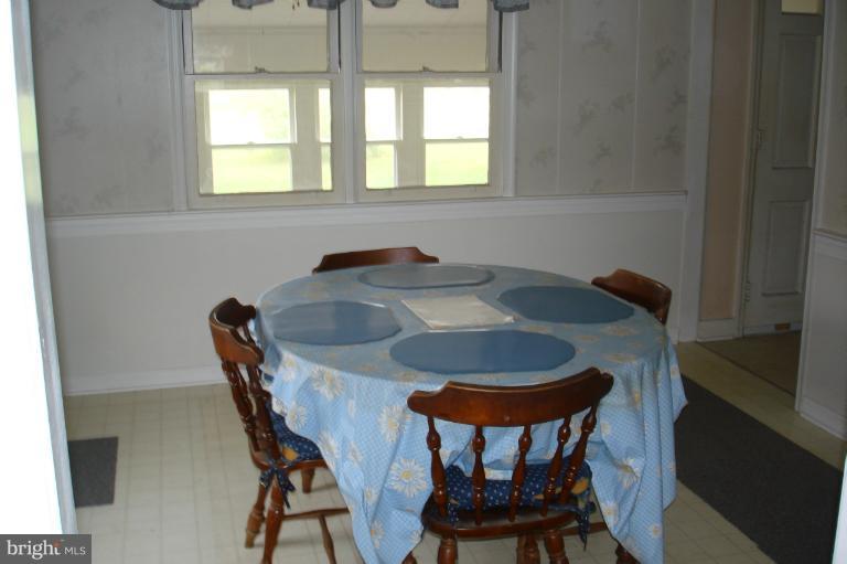 734 Twin Point Cove Road Cambridge, MD 21613 - Photo 10 of 14 Dining Room