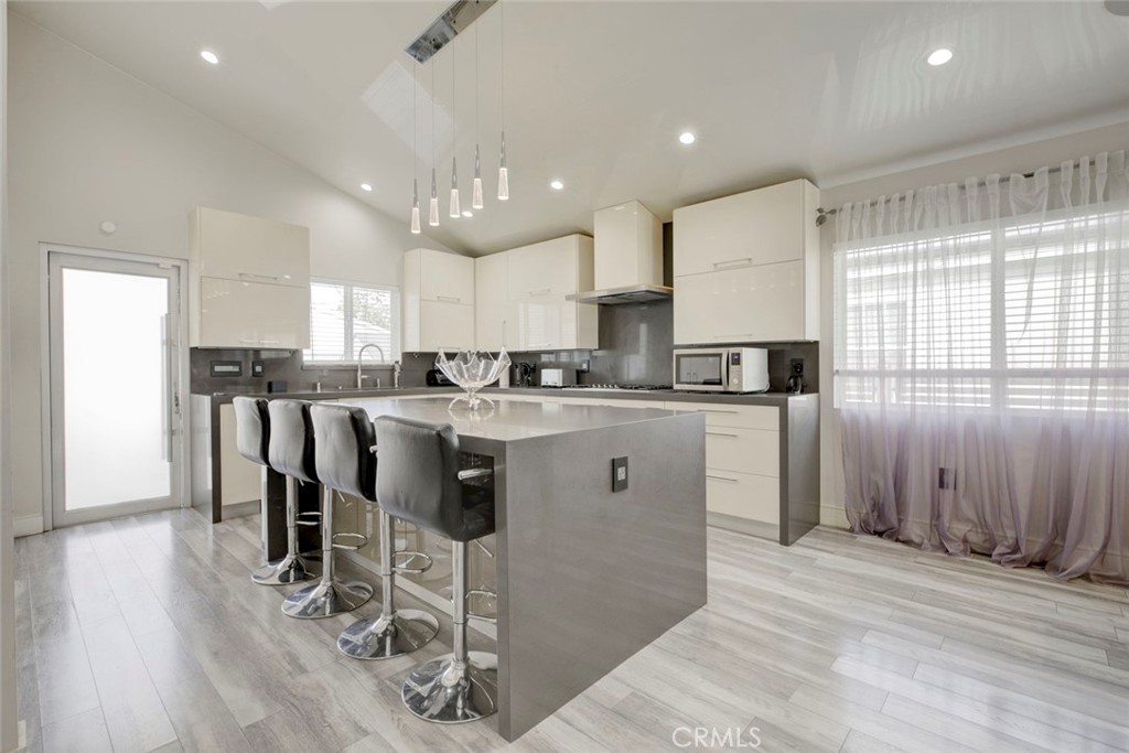 813 South Spruce Street Montebello, CA 90640 - Photo 12 of 58