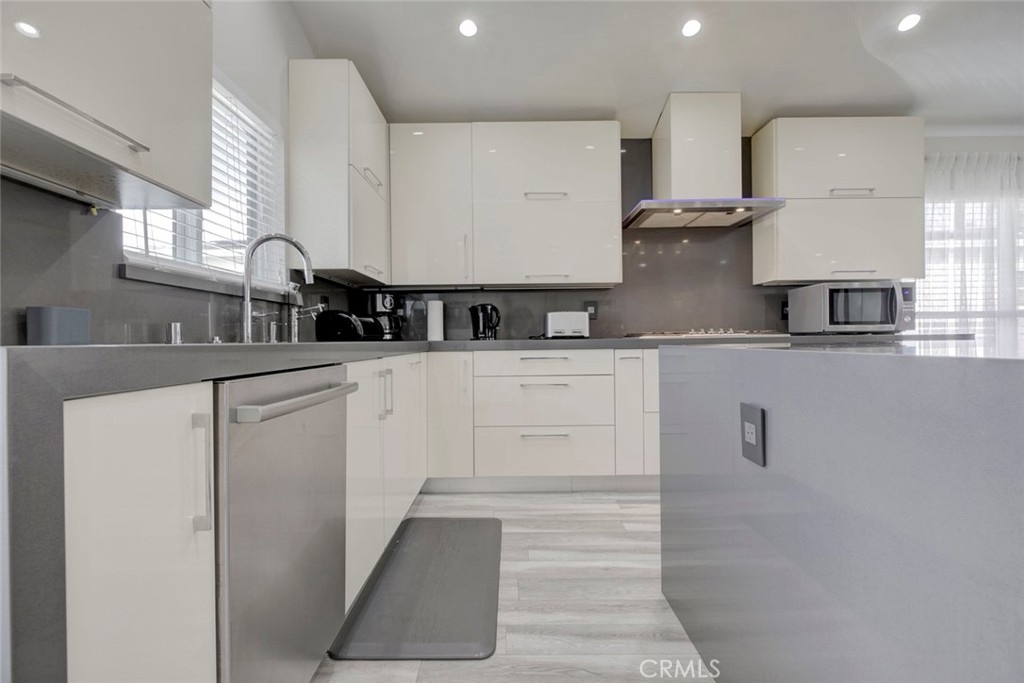 813 South Spruce Street Montebello, CA 90640 - Photo 14 of 58