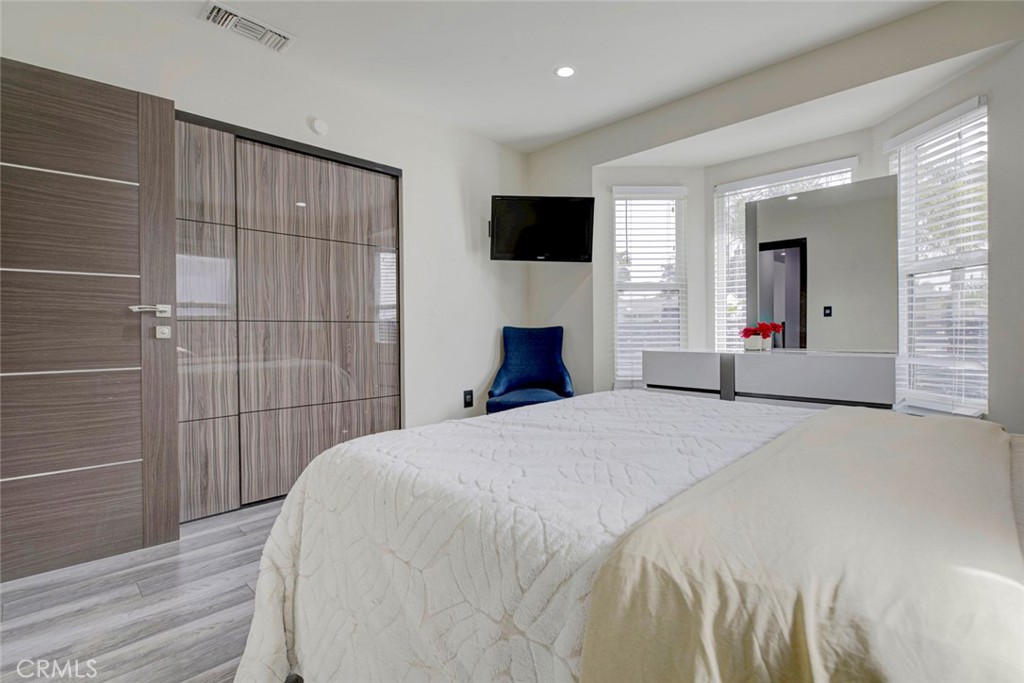 813 South Spruce Street Montebello, CA 90640 - Photo 22 of 58