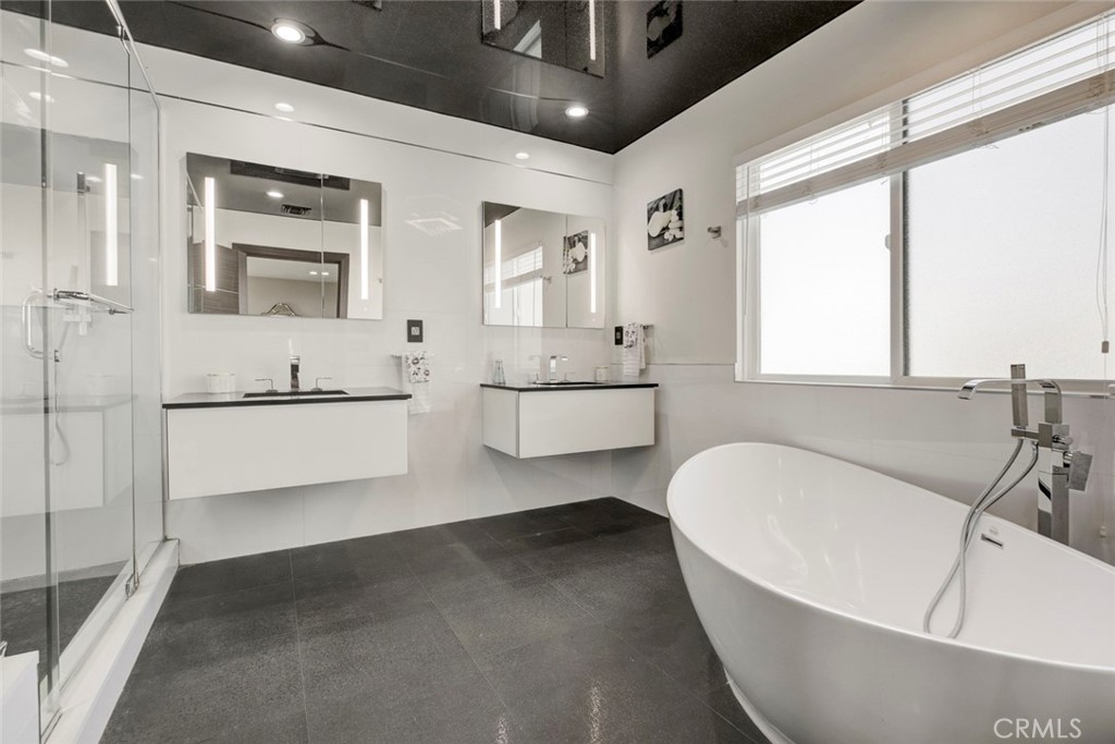 813 South Spruce Street Montebello, CA 90640 - Photo 33 of 58