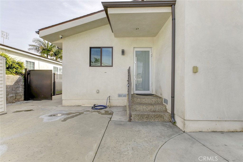 813 South Spruce Street Montebello, CA 90640 - Photo 37 of 58