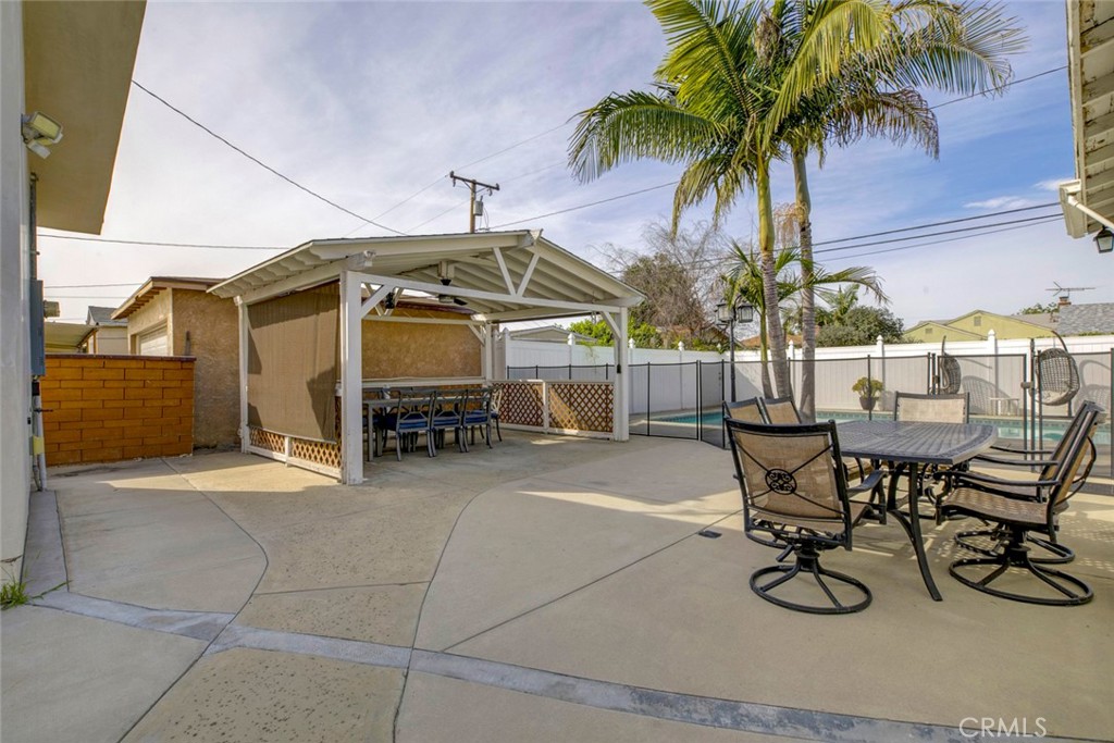 813 South Spruce Street Montebello, CA 90640 - Photo 39 of 58