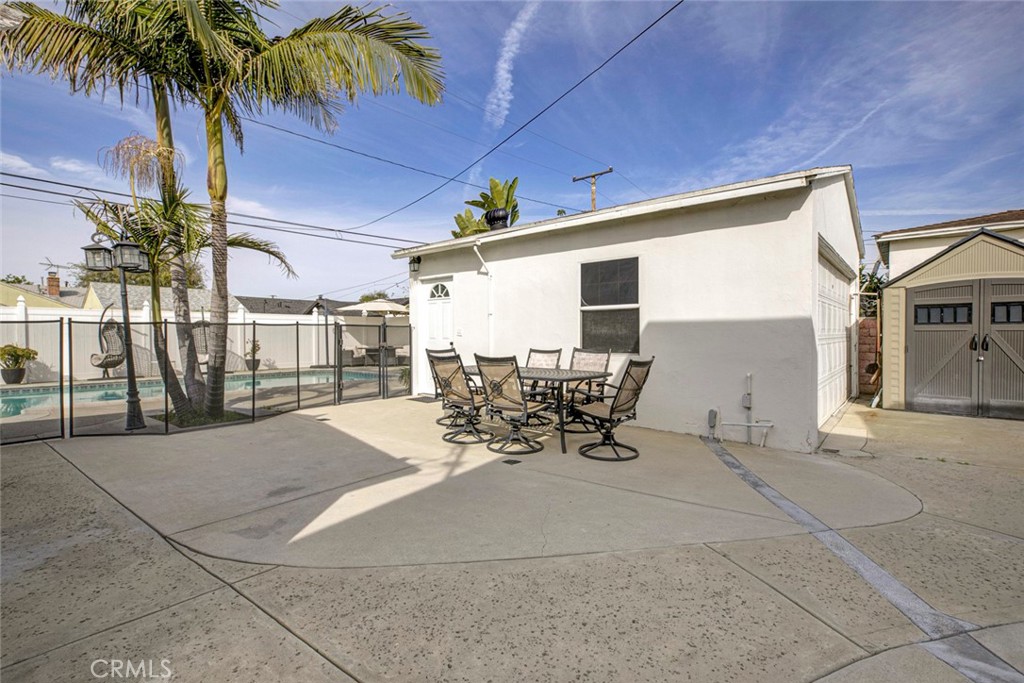 813 South Spruce Street Montebello, CA 90640 - Photo 41 of 58