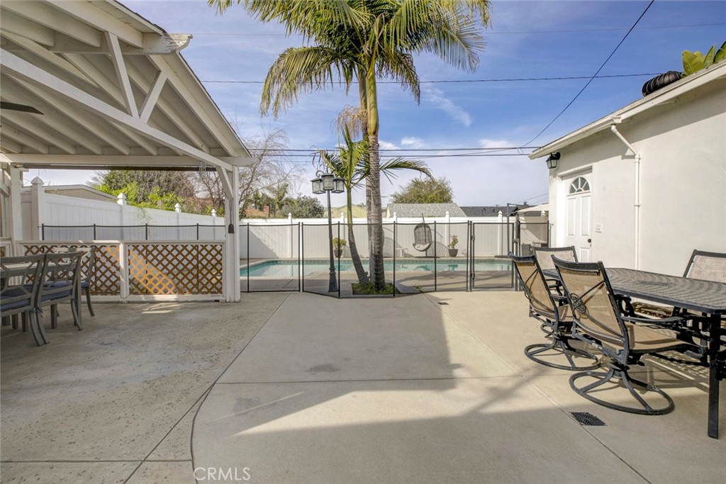 813 South Spruce Street Montebello, CA 90640 - Photo 42 of 58