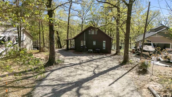 $550,000 | 358 County Road 2610, Pittsburg, TX 75686