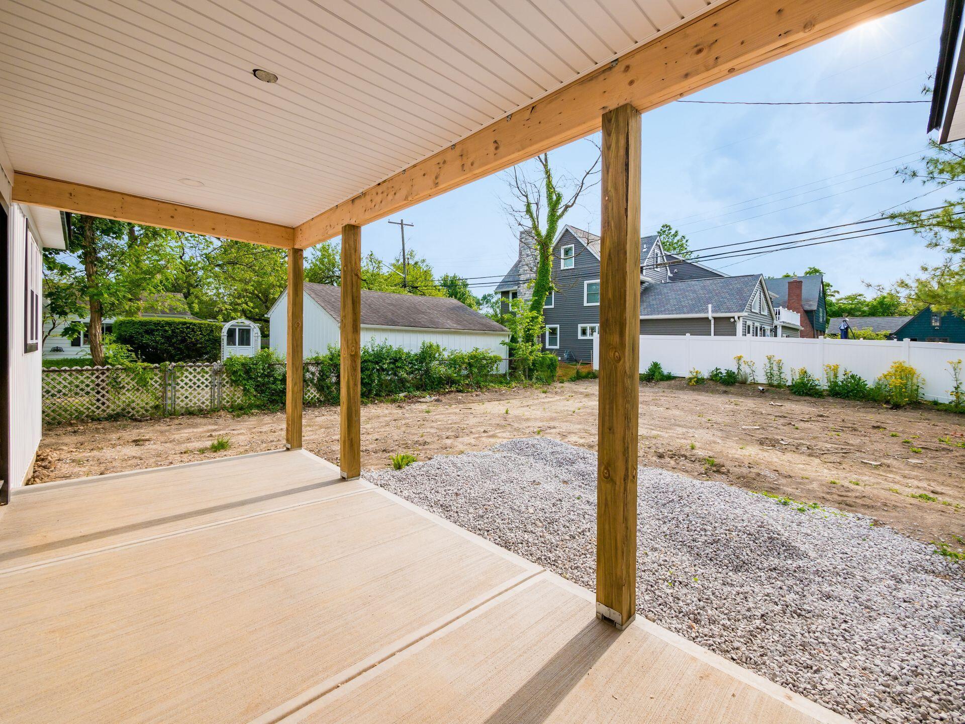 149 South Kellner Road Columbus, OH 43209 - Photo 50 of 62 Back Porch and Yard