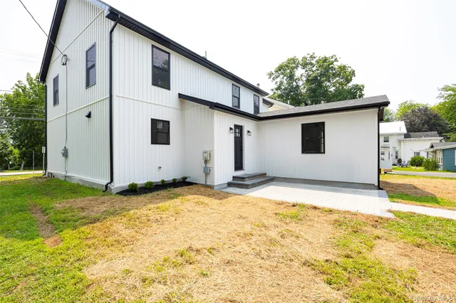 $799,000 | 7441 South Broadway, Red Hook, NY 12571