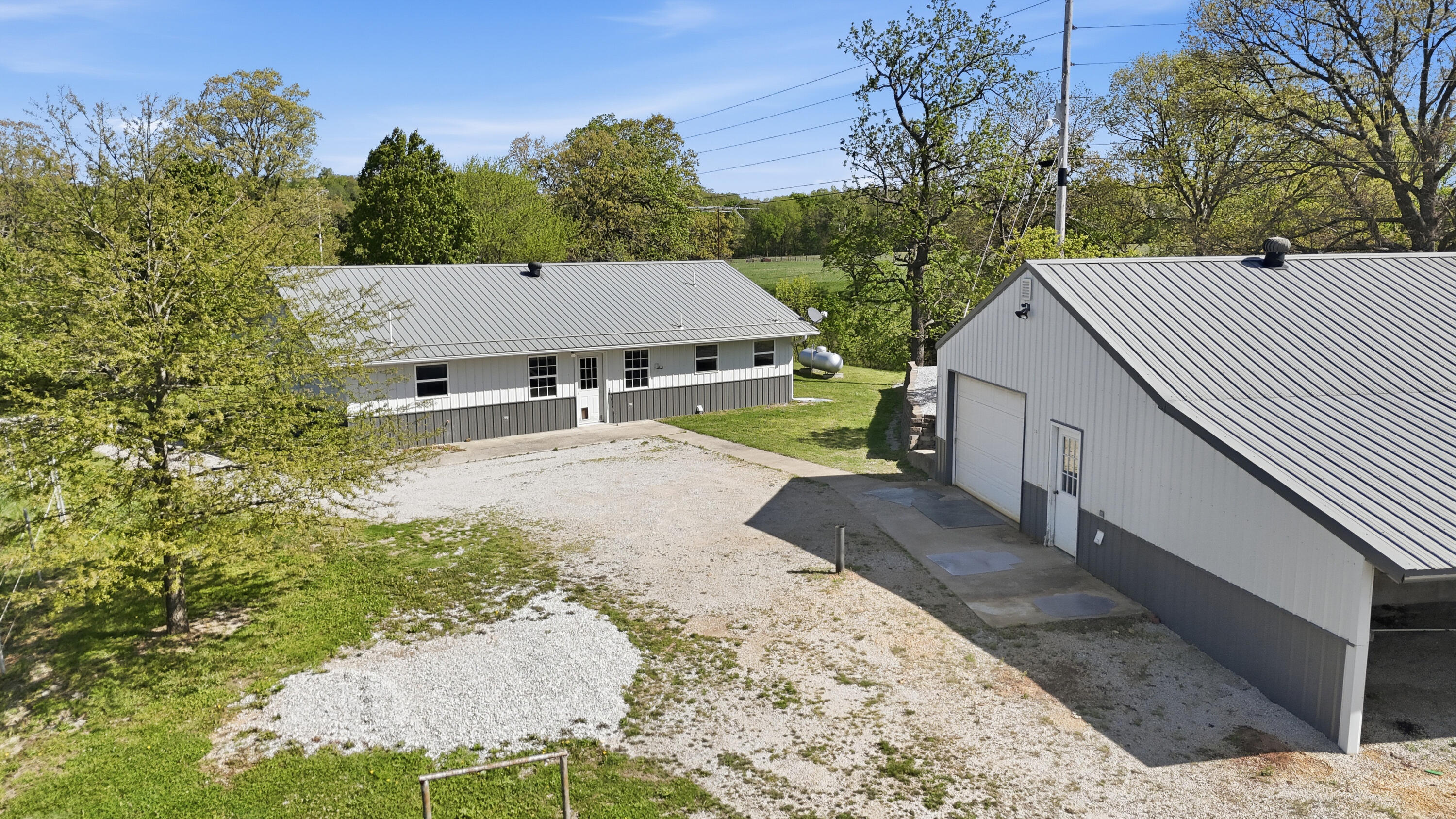 5619 F R 2265 Seligman, MO 65745 - Photo 17 of 25 DJI_20260420102553_0445_D