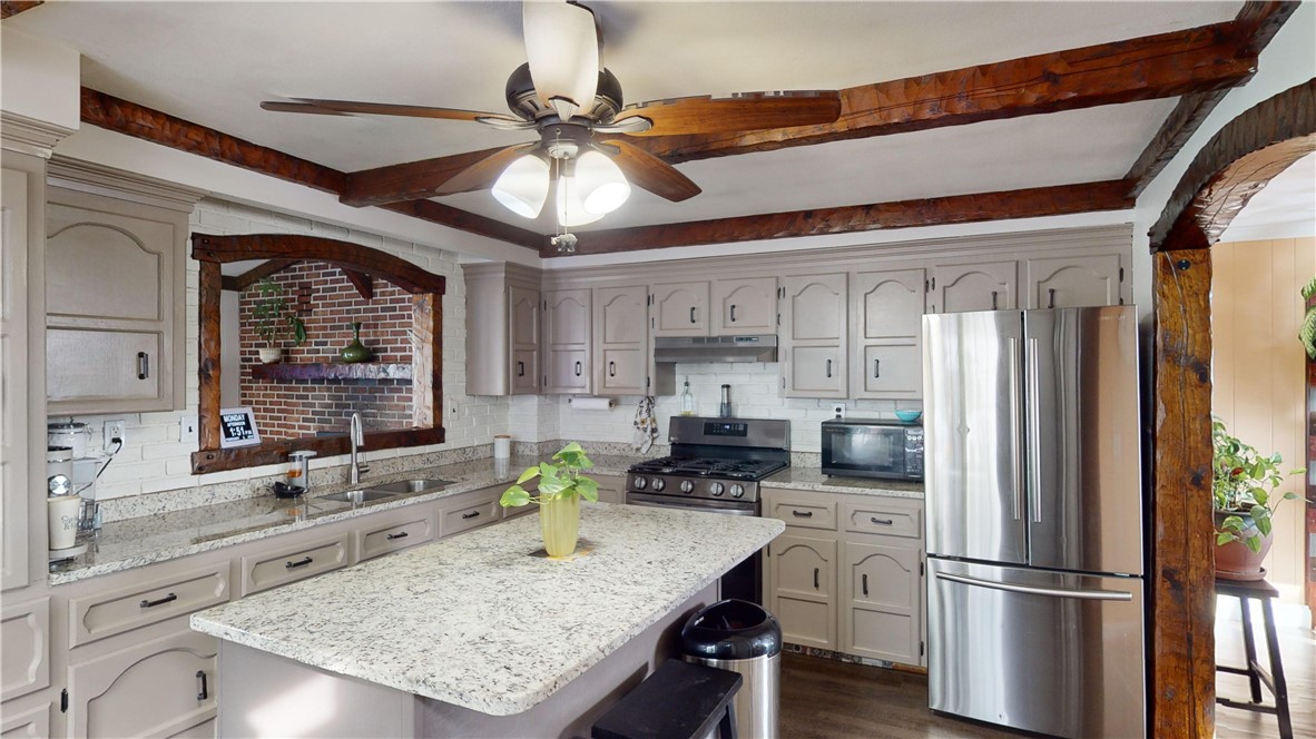 22 Lindesta Road Pawtucket, RI 02861 - Photo 9 of 39 Gallery Image 9