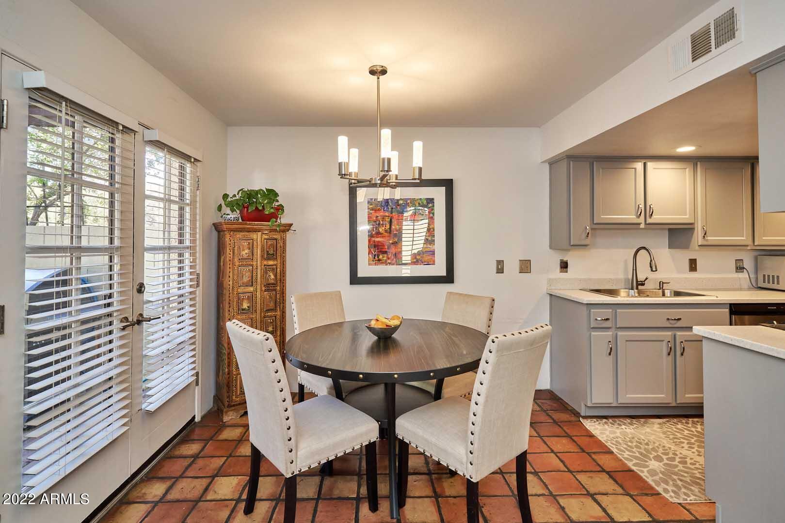 8445 South 48th Street, Unit 2 Phoenix, AZ 85044 - Photo 10 of 34 Dining Room2