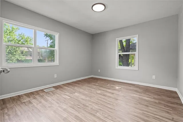 $129,900 | 301 East Fair Street, Independence, MO 64055