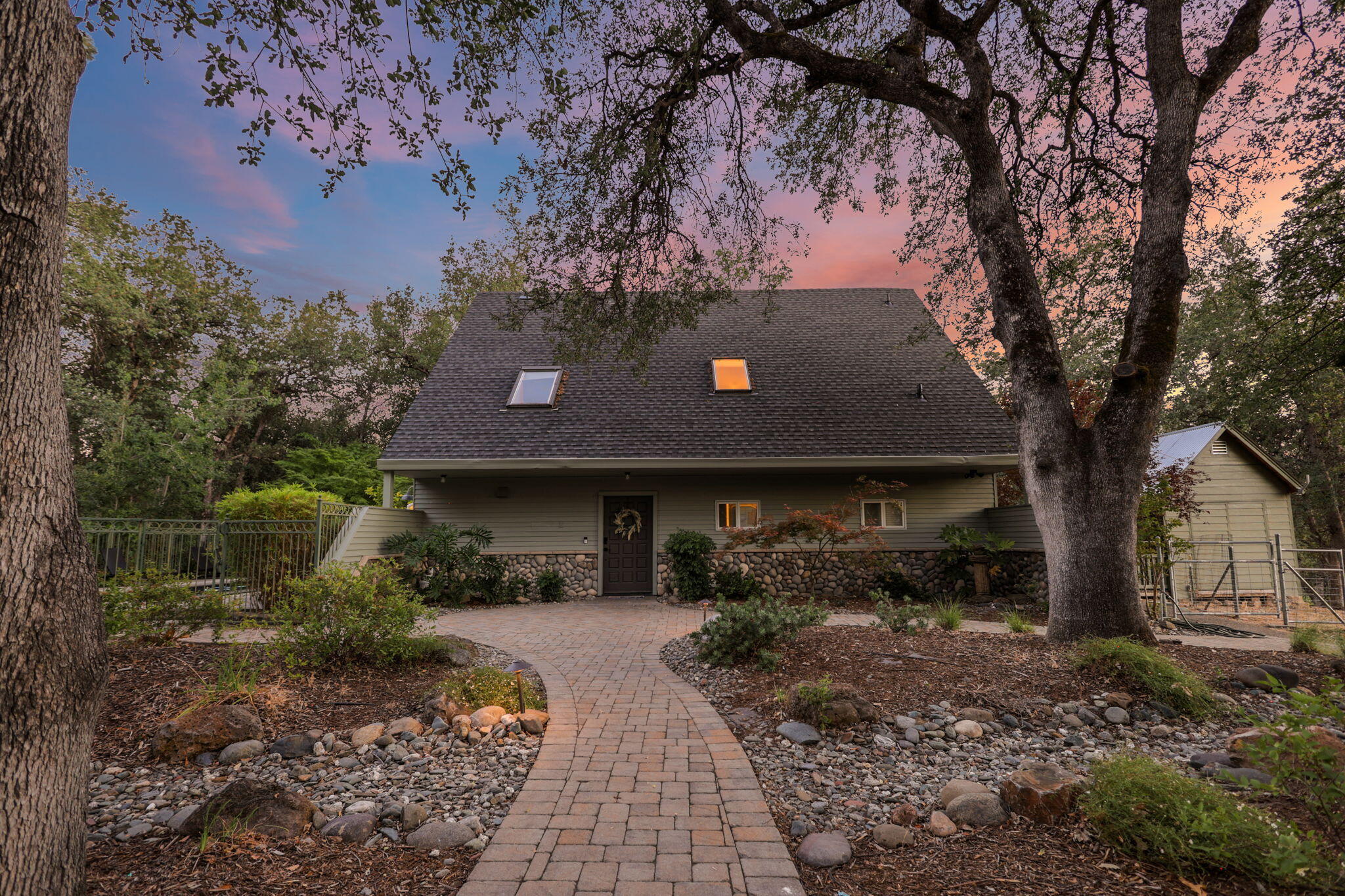 15745 Montgomery Ranch Road Redding, CA 96001 - Photo 39 of 60 Front of House
