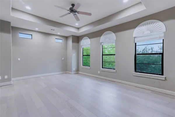 $3,180 | 1603 West 14th Street, Houston, TX 77008