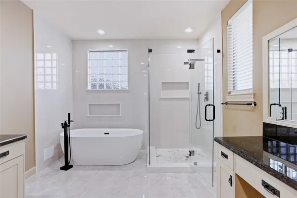 $3,180 | 1603 West 14th Street, Houston, TX 77008