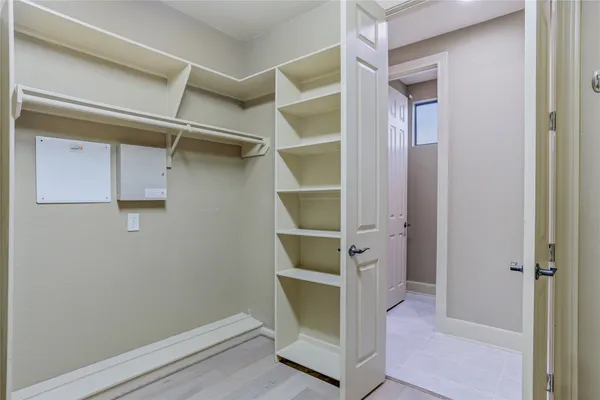 $3,180 | 1603 West 14th Street, Houston, TX 77008