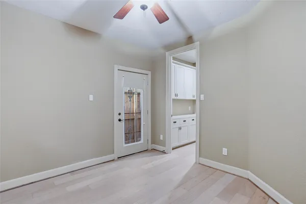 $3,180 | 1603 West 14th Street, Houston, TX 77008