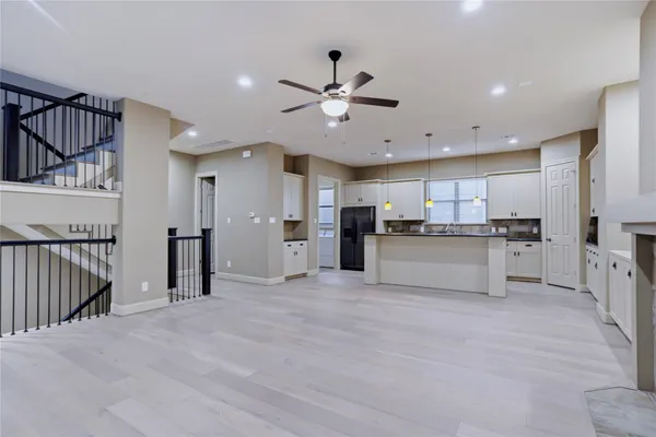 $3,180 | 1603 West 14th Street, Houston, TX 77008