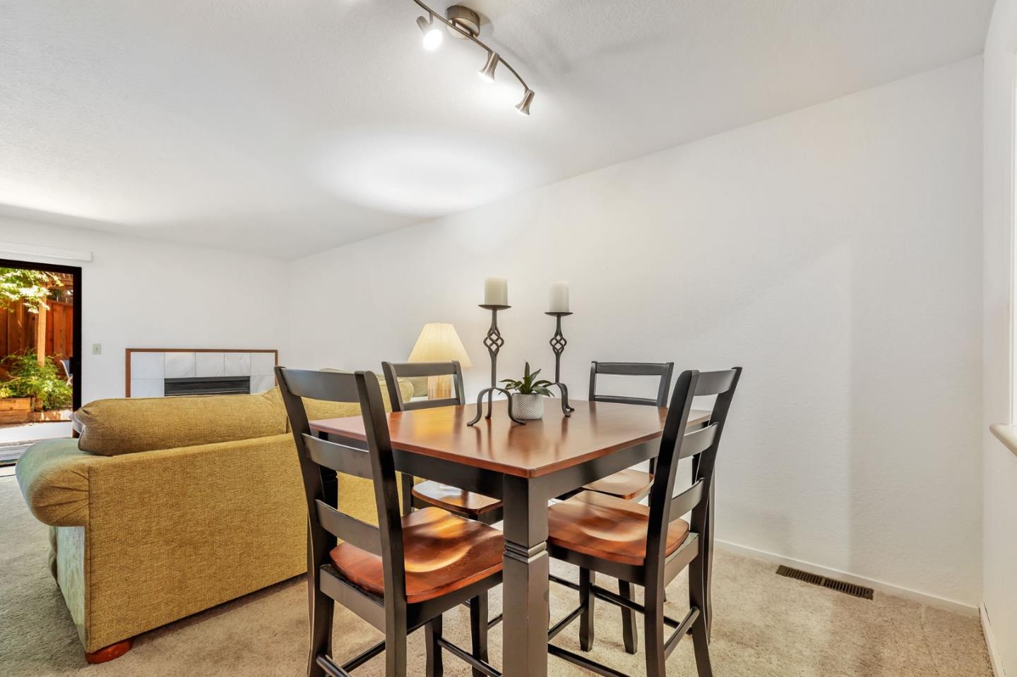1555 Hecker Pass Road, Unit C103 Gilroy, CA 95020 - Photo 12 of 35 Gallery Image 12