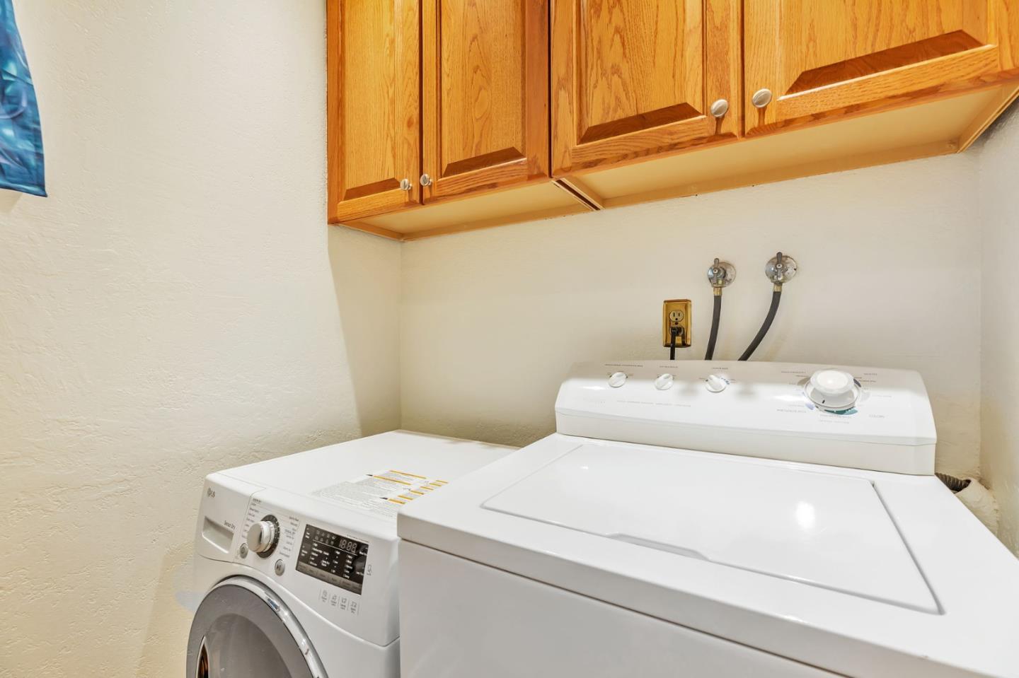 1555 Hecker Pass Road, Unit C103 Gilroy, CA 95020 - Photo 16 of 35 Gallery Image 16