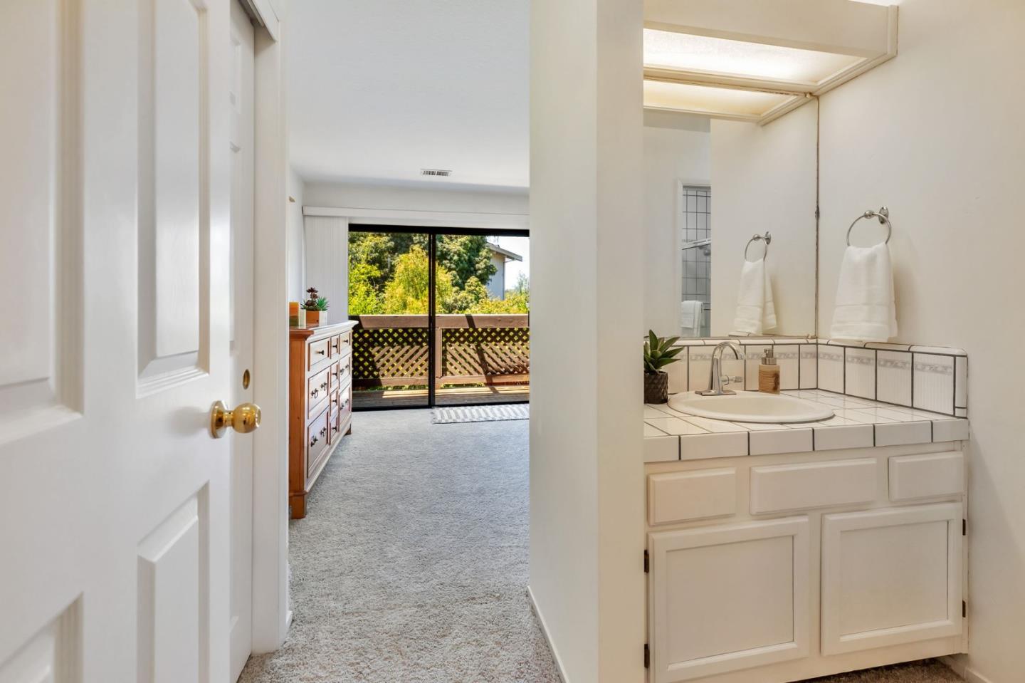 1555 Hecker Pass Road, Unit C103 Gilroy, CA 95020 - Photo 26 of 35 Gallery Image 26