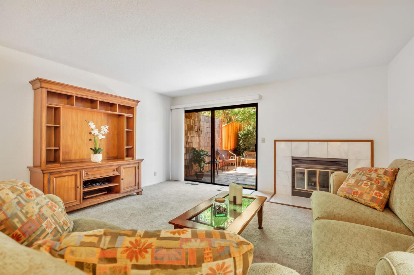 1555 Hecker Pass Road, Unit C103 Gilroy, CA 95020 - Photo 5 of 35 Gallery Image 5