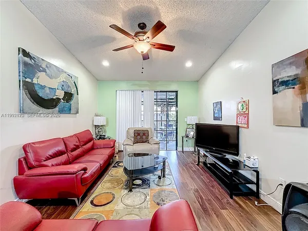 $375,000 | 6722 Northwest 192nd Lane, Hialeah, FL 33015