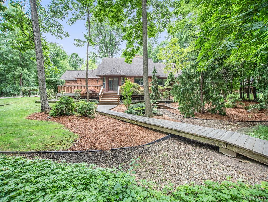 3550 Winter Creek Road Rochester Hills, MI 48307 - Photo 25 of 28