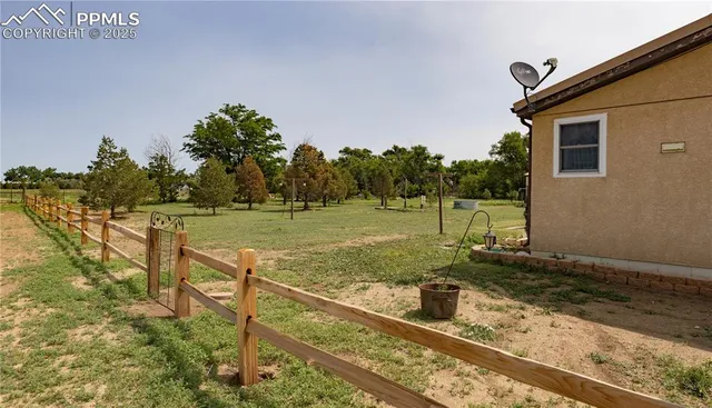 a view of a house with a outdoor space