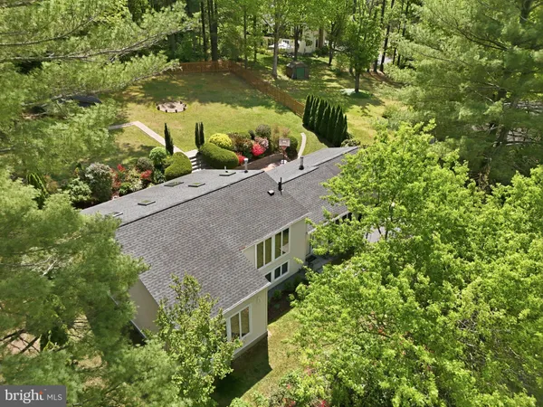 $1,055,000 | 10929 Howland Drive, Reston, VA 20191
