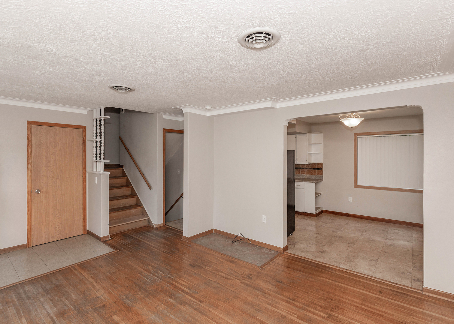 1844 31st Street Moline, IL 61265 - Photo 3 of 17